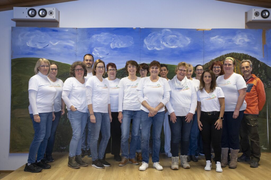 Ein Gruppenbild des Team des Pflegedienst Hohl